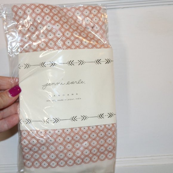 NWT Bandana - Picture 1 of 2